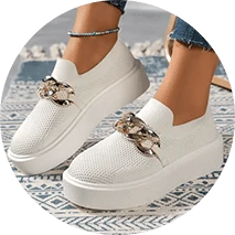 נעלי מוקסין וסליפ-און לנשים