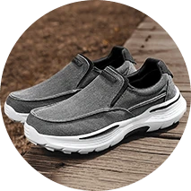 מוקסינים וסליפ-און לגברים