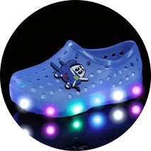 קבקבים וכפכפים לבנים