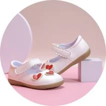 נעליים וסליפ-און לבנות