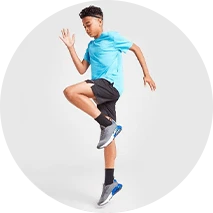 בגדי ספורט וחוץ לילדים